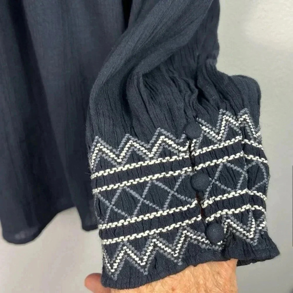 Madewell Navy Blue Embroidered Smock Neck Top Large - Picture 4 of 8